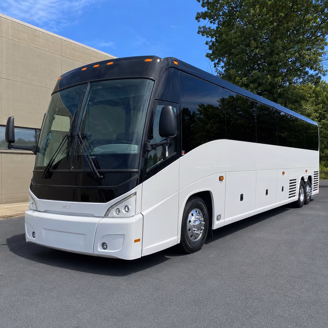kentcharterbusservices com makes airport transfers for government and military personnel simple